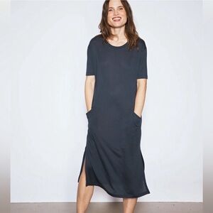 Elegant Black Midi Dress
